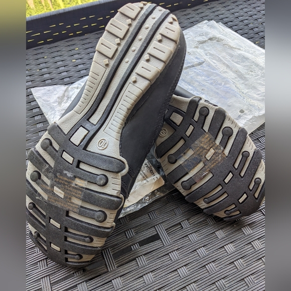 Casual walking shoes - Picture 2 of 7